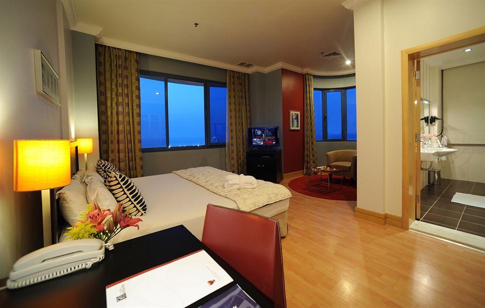 Hotel Le Royal Corniche Salmiya Exterior foto