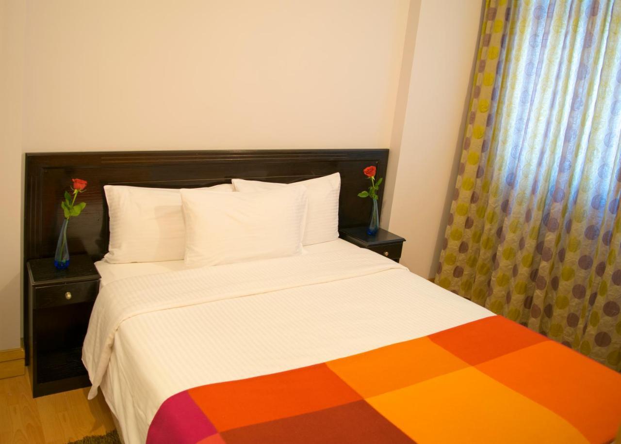 Hotel Le Royal Corniche Salmiya Exterior foto